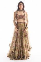 Oeshi Lehenga Set