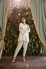 IVORY EMBROIDERED KURTA SET