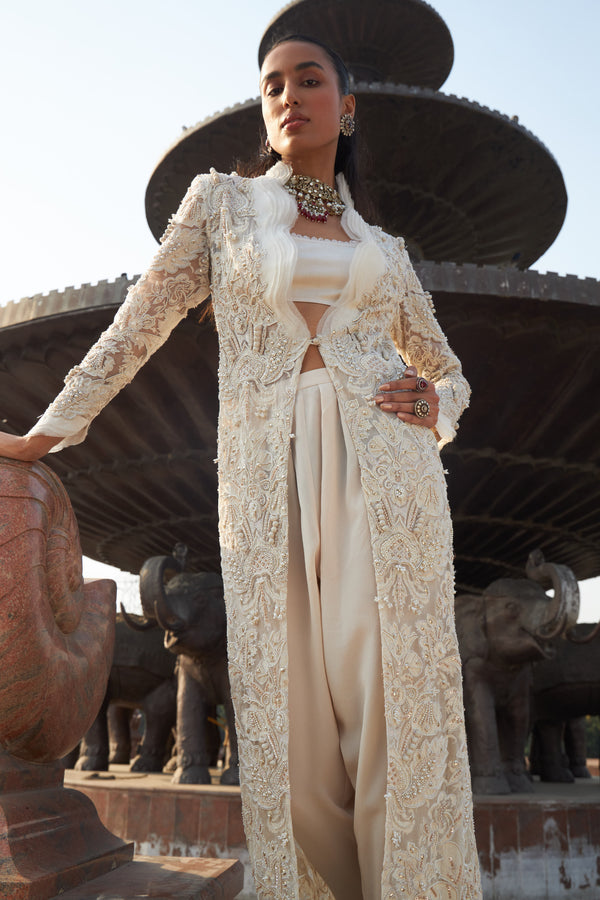 NAVNEET RANDHAWA IN ZENAIA CAPE SET