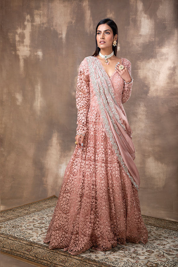 pink-embroidered-scalloped-anarkali