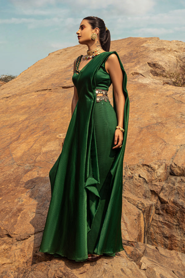 NOMADIC EMERALD GREEN PRE-DRAPED SAREE – Ridhima Bhasin